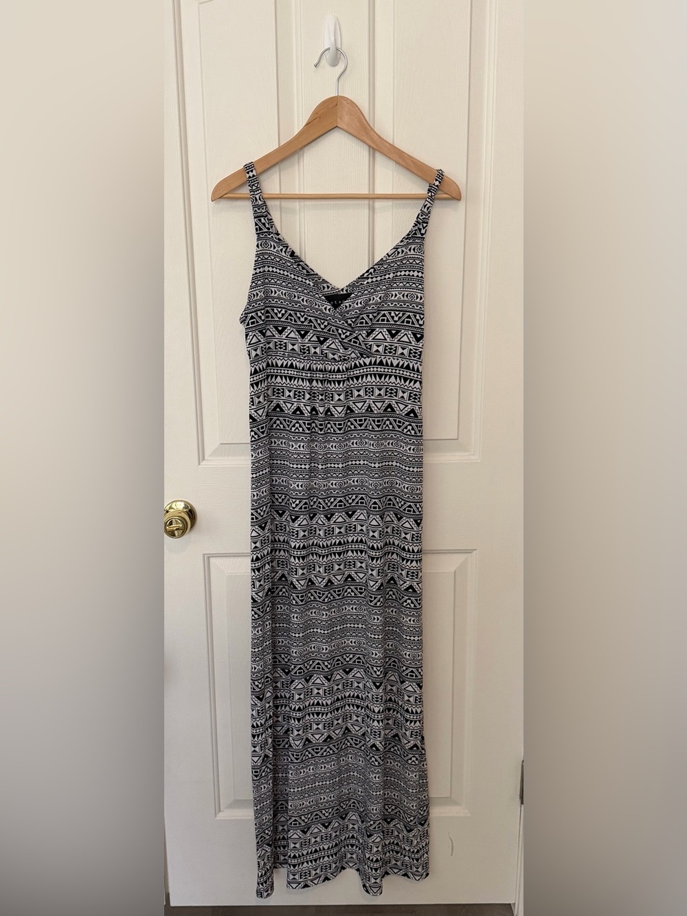 Metaphor Black and White Sleeveless V-Neck Maxi Dress